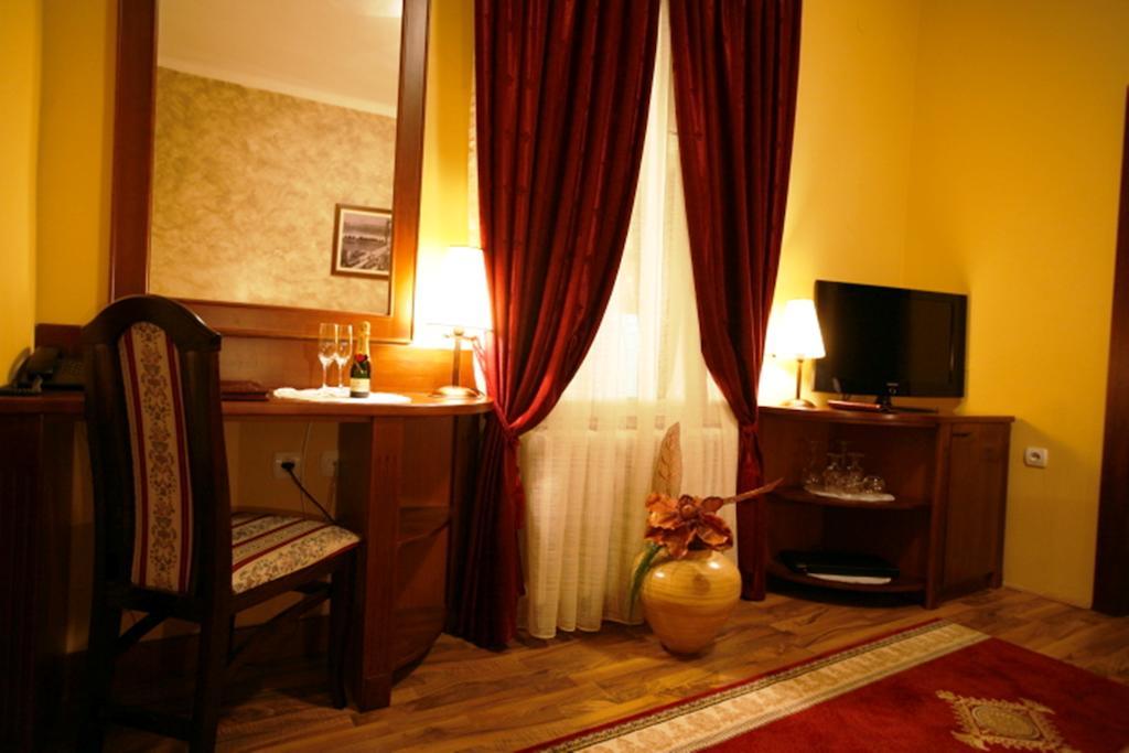 Manjez Centar Hotell Beograd Rom bilde