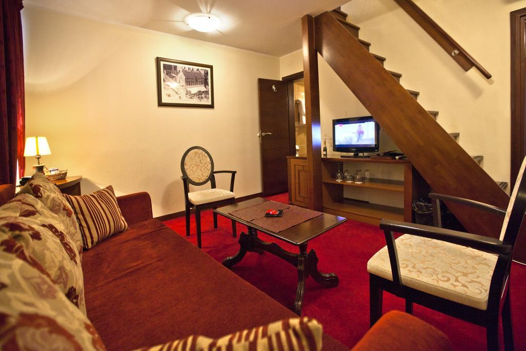 Manjez Centar Hotell Beograd Rom bilde